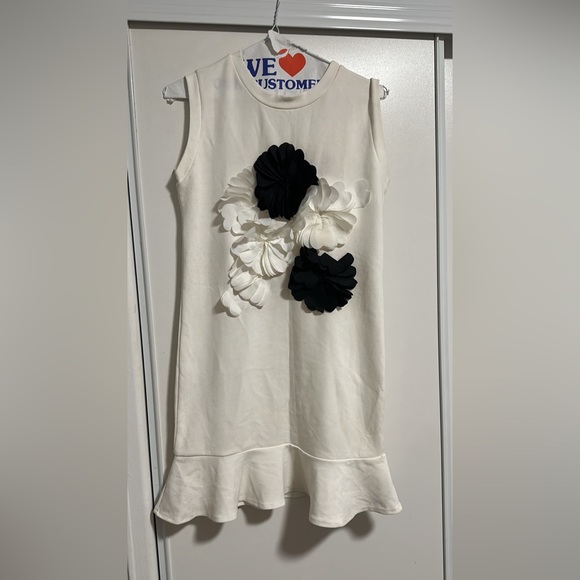 Black and white floral dress, brand new no tag - Picture 1 of 2
